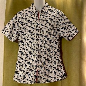 Across The Pond Men’s Large Collared Button Up Shirt with Palm Trees